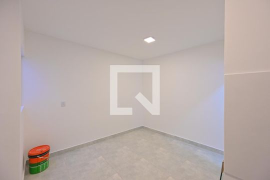 Sala/Quarto de kitnet/studio para alugar com 1 quarto, 16m² em Vila do Encontro, São Paulo