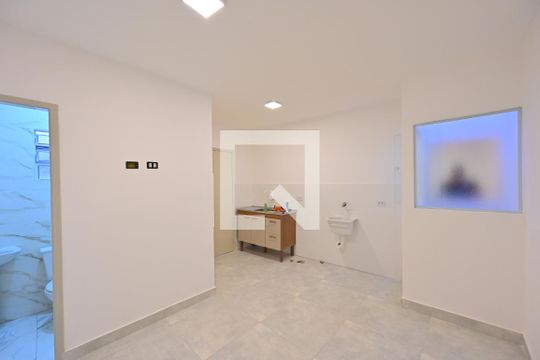 Sala/Quarto de kitnet/studio para alugar com 1 quarto, 16m² em Vila do Encontro, São Paulo