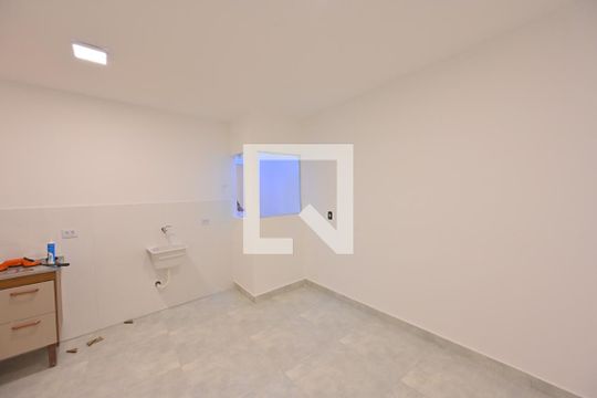 Sala/Quarto de kitnet/studio para alugar com 1 quarto, 16m² em Vila do Encontro, São Paulo