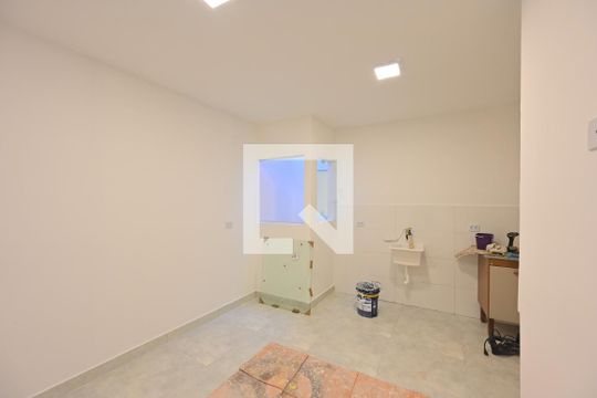 Sala/Quarto de kitnet/studio para alugar com 1 quarto, 16m² em Vila do Encontro, São Paulo