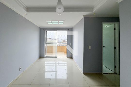Apartamento à venda com 2 quartos, 54m² em Conjunto Residencial Pombeva, São Bernardo do Campo