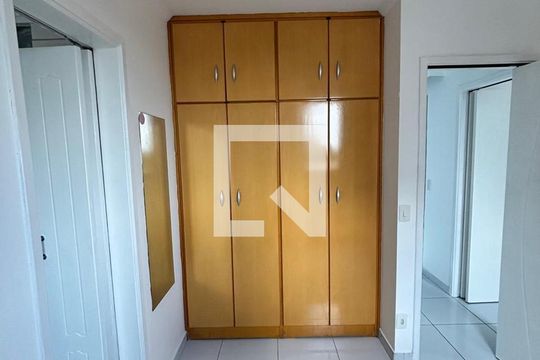 Apartamento à venda com 2 quartos, 52m² em Conceição, Diadema