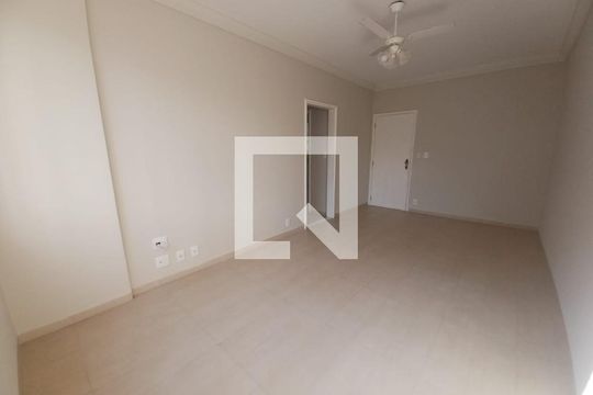 Apartamento à venda com 2 quartos, 74m² em Centro, Campinas