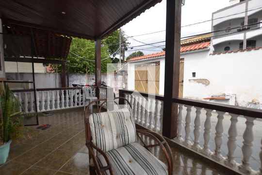 Varanda da Sala  de casa à venda com 2 quartos, 480m² em Jardim Sulacap, Rio de Janeiro
