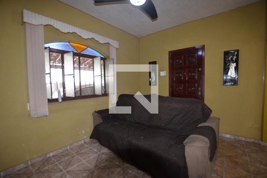 Sala  de casa à venda com 2 quartos, 480m² em Jardim Sulacap, Rio de Janeiro