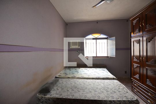 Quarto  1 Suíte de casa à venda com 2 quartos, 480m² em Jardim Sulacap, Rio de Janeiro