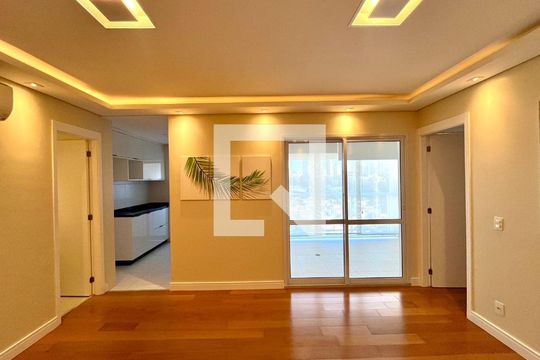 Sala de apartamento à venda com 1 quarto, 57m² em Cambuí, Campinas