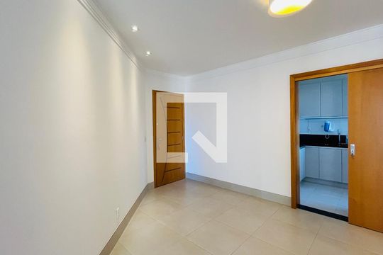 Apartamento à venda com 2 quartos, 77m² em Vila Itapura, Campinas