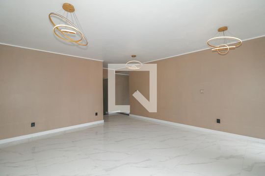 Sala de casa à venda com 3 quartos, 223m² em Jardim Lindóia, Porto Alegre