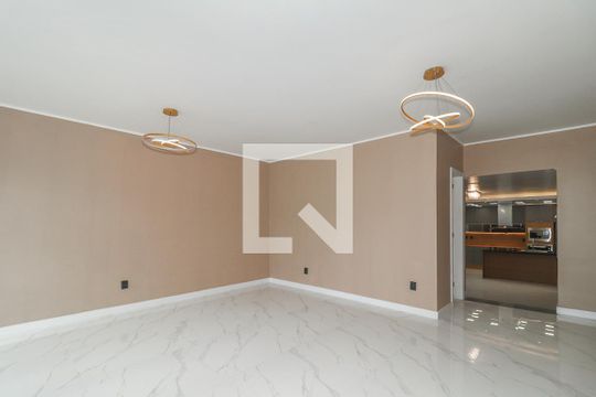 Casa à venda com 3 quartos, 223m² em Jardim Lindóia, Porto Alegre