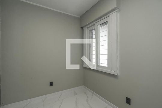Escritório de casa à venda com 3 quartos, 223m² em Jardim Lindóia, Porto Alegre