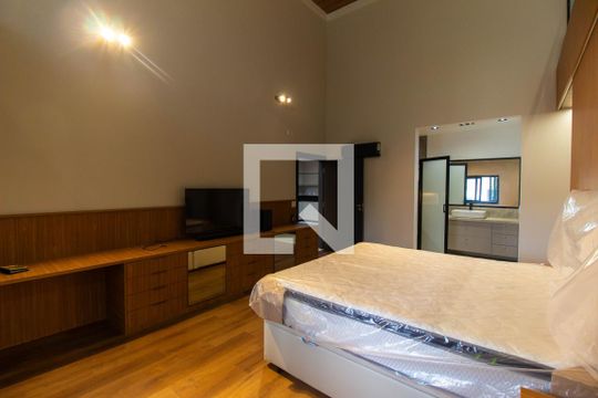 Casa à venda com 2 quartos, 300m² em Camboinhas, Niterói