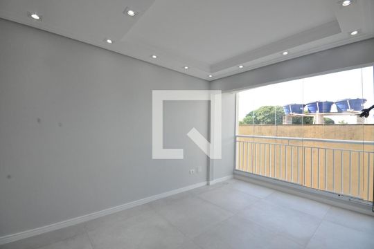 Apartamento para alugar com 3 quartos, 80m² em Vila Nivi, São Paulo