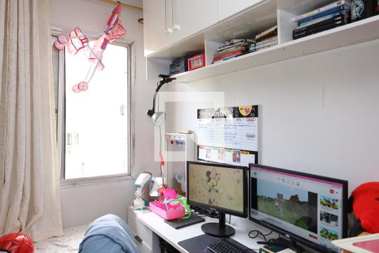 Quarto 1 de apartamento à venda com 2 quartos, 49m² em Jardim Planalto, São Paulo
