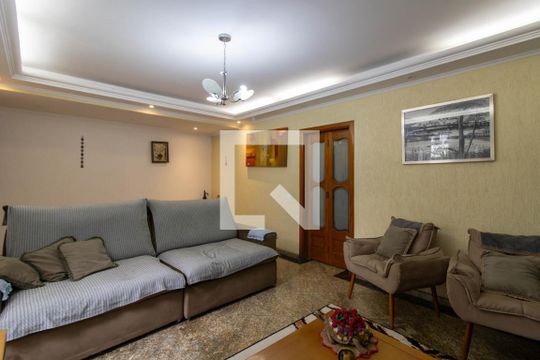 Casa para alugar com 3 quartos, 279m² em Jardim Tamassia, Guarulhos