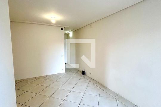 Sala de apartamento à venda com 3 quartos, 78m² em Vila Rosalia, Guarulhos