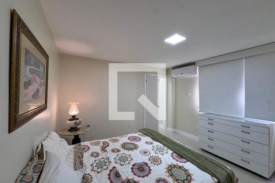 Suíte 1 de apartamento para alugar com 3 quartos, 240m² em Recreio dos Bandeirantes, Rio de Janeiro