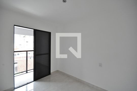Quarto 1 de apartamento à venda com 2 quartos, 45m² em Vila Rosa, São Paulo