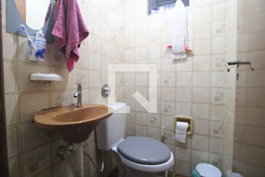 Banheiro de casa à venda com 3 quartos, 120m² em Parque das Arvores, São Paulo