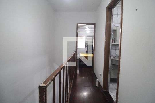 Corredor de casa à venda com 3 quartos, 120m² em Parque das Arvores, São Paulo