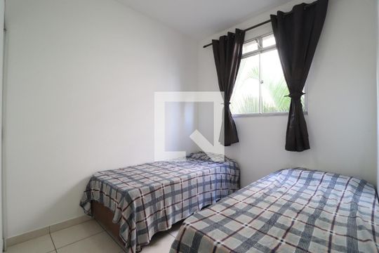Quarto 2 de apartamento para alugar com 2 quartos, 44m² em Gávea, Uberlândia