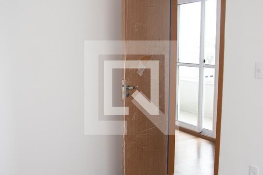 Quarto 01 de apartamento à venda com 2 quartos, 41m² em Jardim Novo Mundo, Goiânia