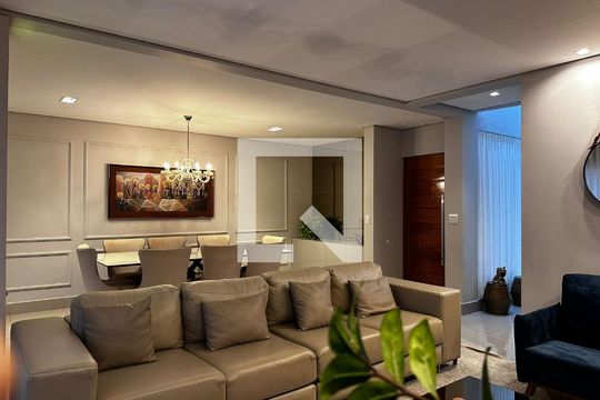 Sala de casa de condomínio para alugar com 4 quartos, 260m² em Granja Marileusa, Uberlândia