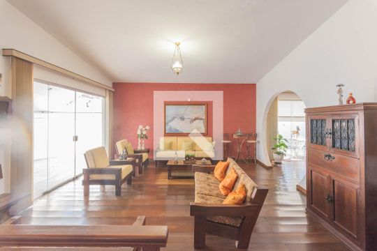 Sala de Estar de casa à venda com 3 quartos, 300m² em Guarani, Campinas