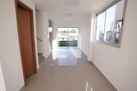 Casa de Condomínio para alugar com 3 quartos, 209m² em Setor Vila João Vaz, Goiânia