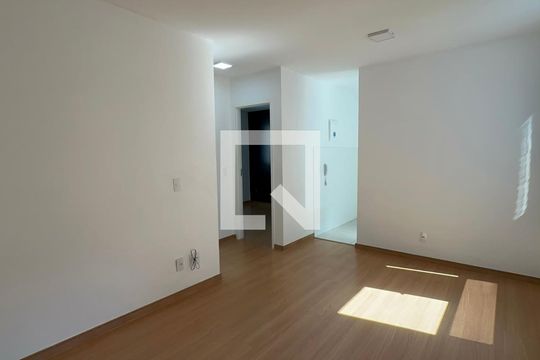 Sala de apartamento para alugar com 2 quartos, 49m² em Vargem Grande, Rio de Janeiro