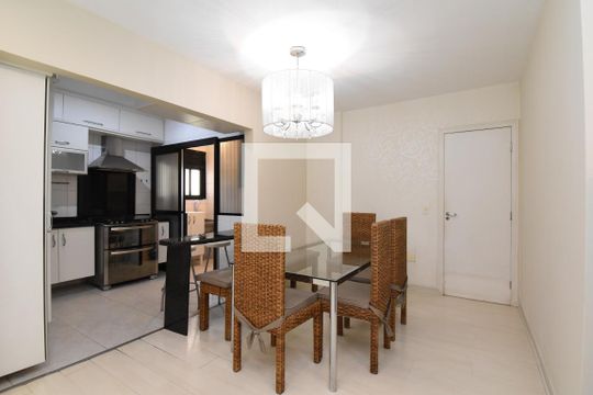 Sala de apartamento à venda com 3 quartos, 102m² em Bigorrilho, Curitiba
