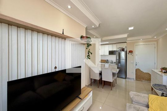 Sala  de apartamento à venda com 2 quartos, 43m² em Santo Amaro, São Paulo