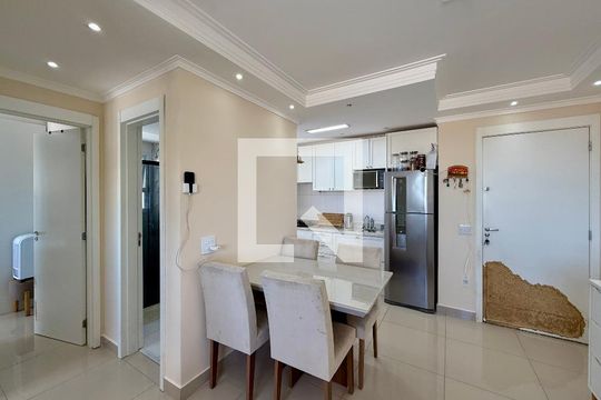 Sala  de apartamento à venda com 2 quartos, 43m² em Santo Amaro, São Paulo