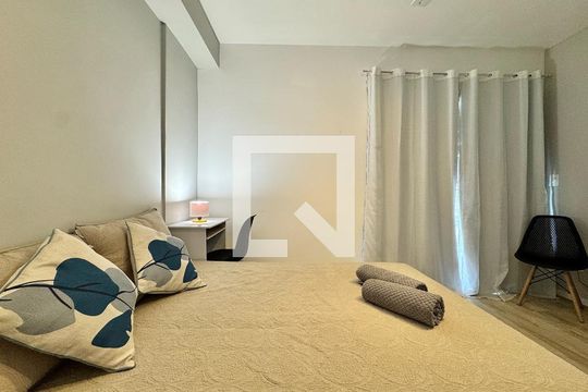 Sala / Quarto de apartamento para alugar com 1 quarto, 24m² em Perdizes, São Paulo