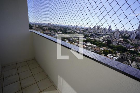 Apartamento à venda com 3 quartos, 79m² em Setor dos Funcionários, Goiânia