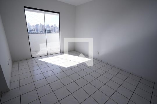 Apartamento à venda com 3 quartos, 79m² em Setor dos Funcionários, Goiânia