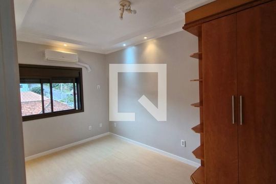 Quarto de apartamento à venda com 2 quartos, 60m² em Nonoai, Porto Alegre