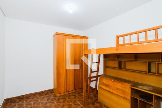 Quarto 2 de casa à venda com 3 quartos, 250m² em Jardim Santa Barbara, Guarulhos