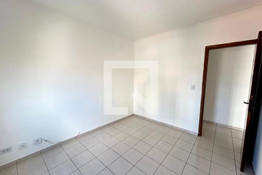 Quarto 1 de apartamento à venda com 2 quartos, 60m² em Jardim Rosa de Franca, Guarulhos