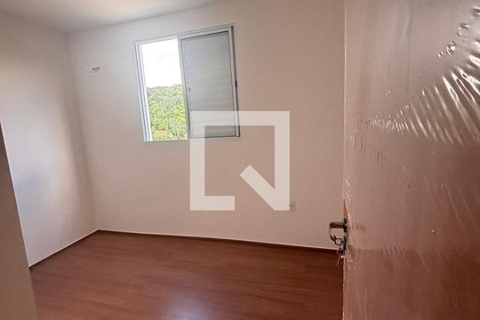 Quarto de apartamento à venda com 2 quartos, 47m² em Rio do Ouro, Niterói