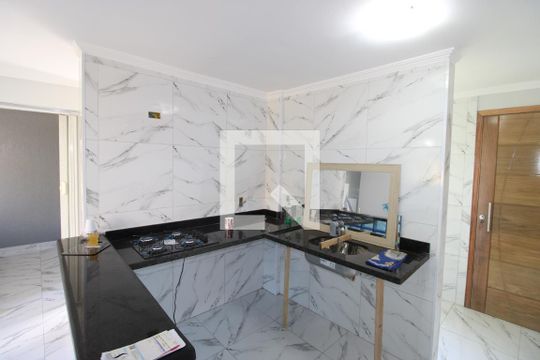 Sala / Cozinha de apartamento para alugar com 2 quartos, 48m² em Conjunto Habitacional Santa Etelvina Iii, São Paulo