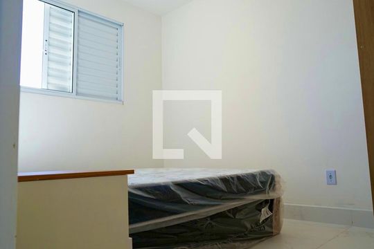 Quarto 1 de apartamento para alugar com 2 quartos, 46m² em Jardim do Triunfo, Guarulhos
