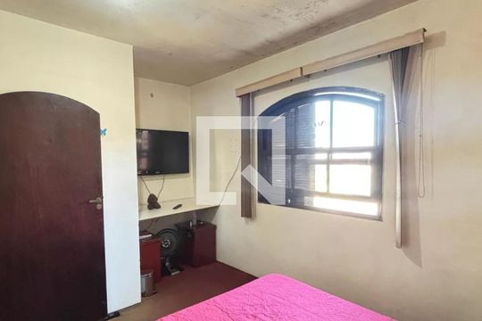 Quarto 2 de casa à venda com 3 quartos, 150m² em Vila Luzita, Santo André