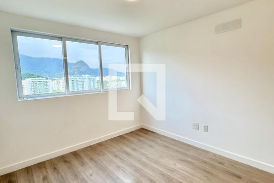 Apartamento para alugar com 2 quartos, 79m² em Camorim, Rio de Janeiro