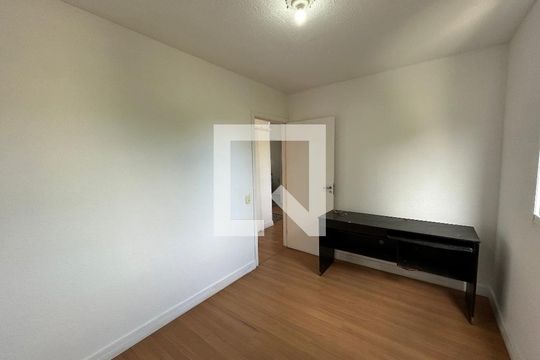 Quarto 1 de apartamento para alugar com 2 quartos, 44m² em Cavalcanti, Rio de Janeiro