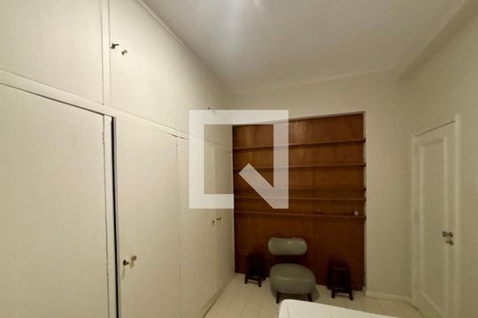 Quarto 1 de apartamento para alugar com 3 quartos, 105m² em Copacabana, Rio de Janeiro