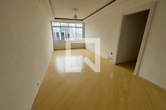 Sala de apartamento à venda com 3 quartos, 79m² em Água Branca, São Paulo