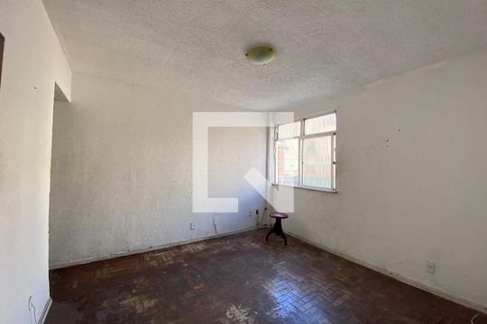 Apartamento para alugar com 2 quartos, 45m² em Tomás Coelho, Rio de Janeiro