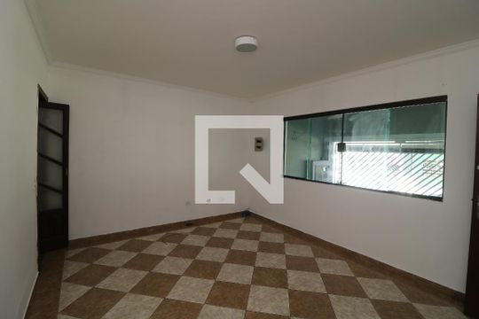 Casa à venda com 3 quartos, 277m² em Vila Santa Clara, São Paulo