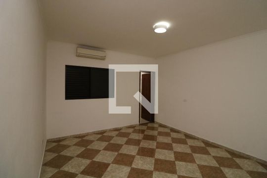 Casa à venda com 3 quartos, 277m² em Vila Santa Clara, São Paulo